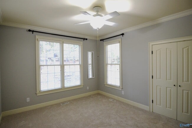 Building Photo - 79 Creekwood Dr