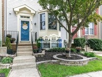 Building Photo - 831 Chestnut Cove Dr