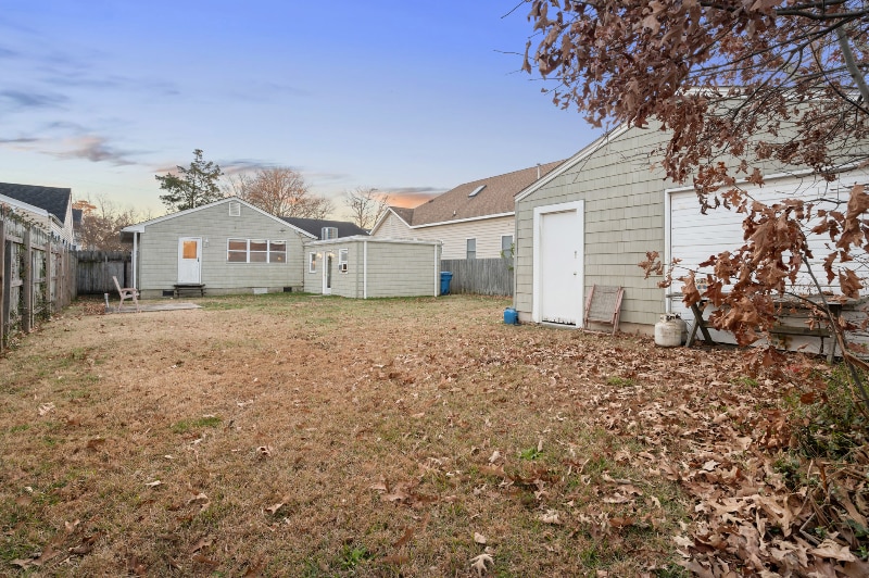 Building Photo - 607 16th St