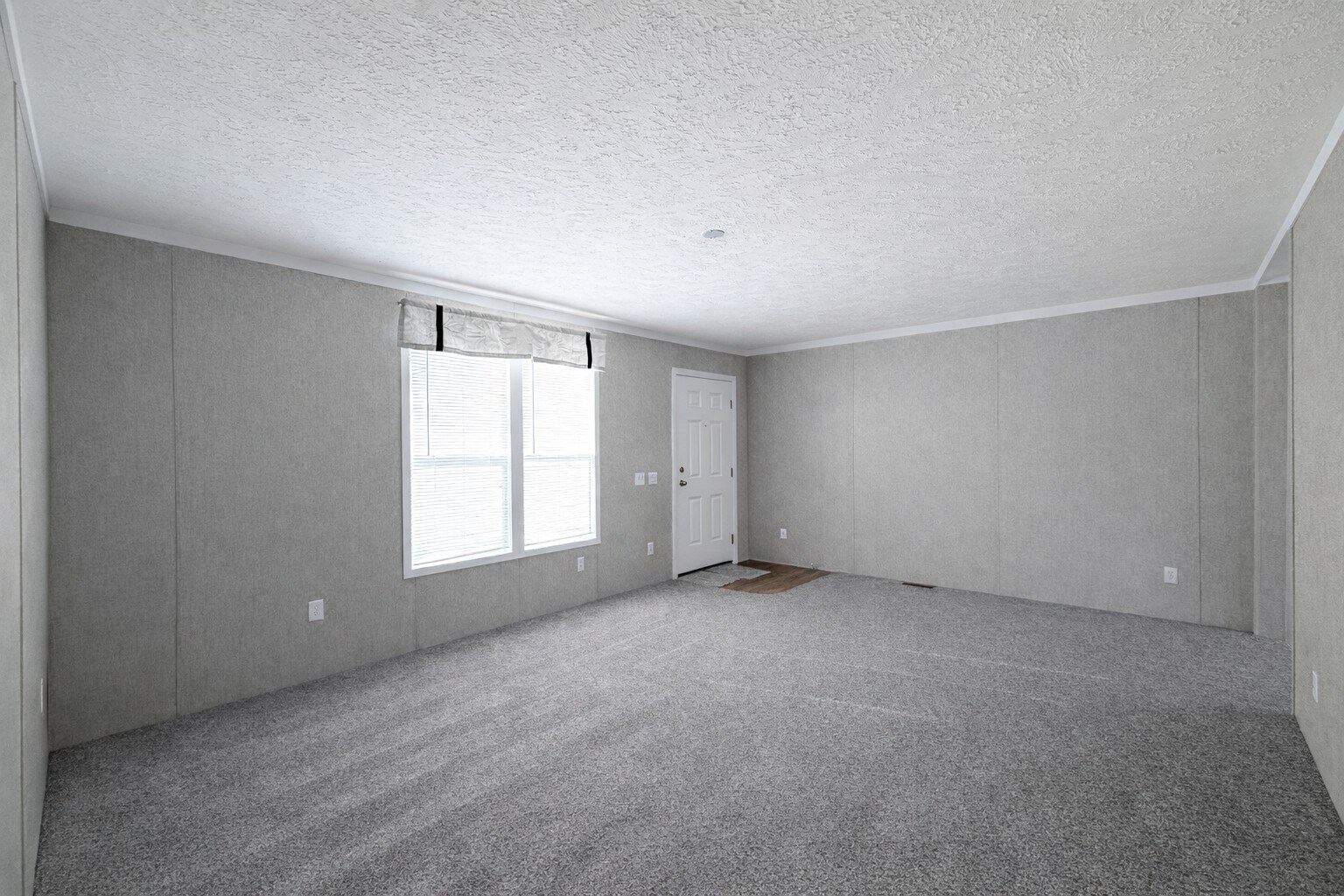 Building Photo - 52167 Williamsburg Ln