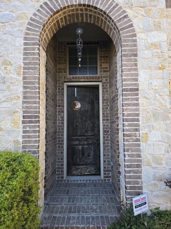 Building Photo - 3129 Decker Dr