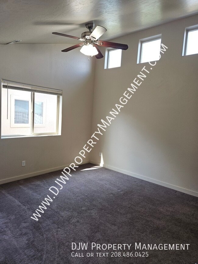 Building Photo - 2964 LeBlanc-