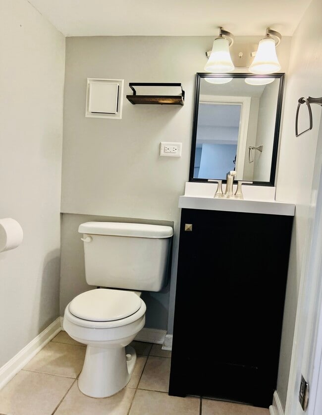 Building Photo - 5249 W 64th Pl