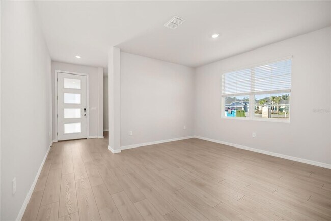 Building Photo - 17107 James Trl