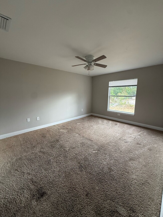 Building Photo - 3417 1st St SW