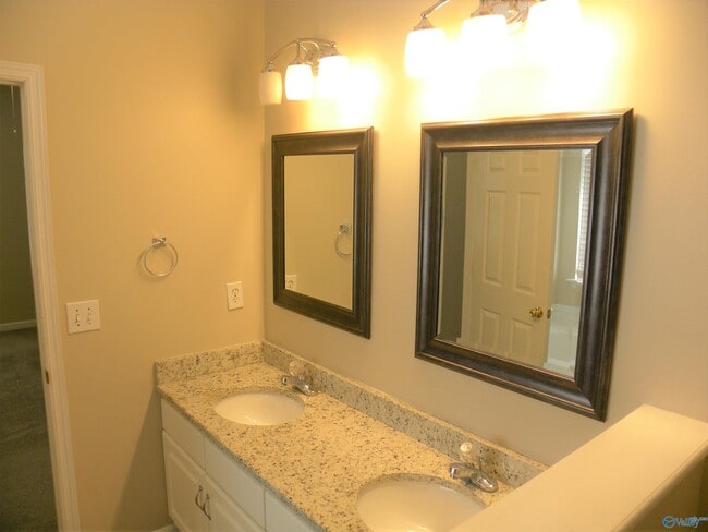 Building Photo - 224 Garden Brook Dr