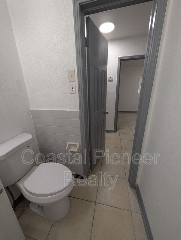Building Photo - 3721 N Whittier St