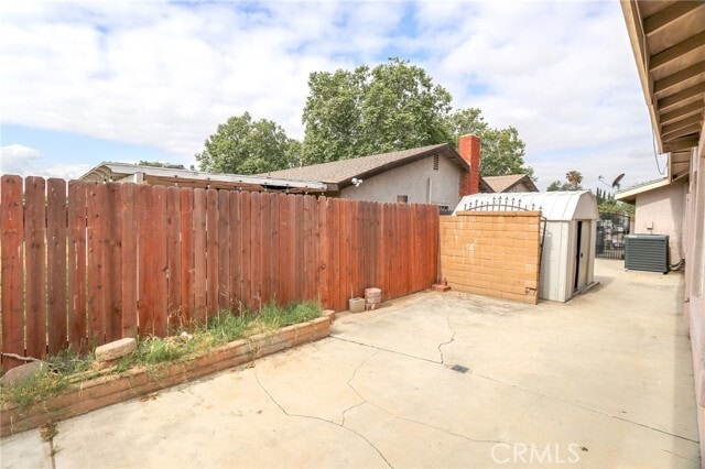 Building Photo - 2857 S Desert Forest Ave