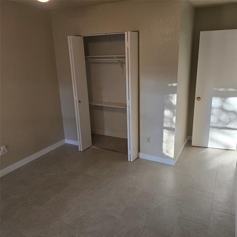 Building Photo - 7905 Flowertree Ct