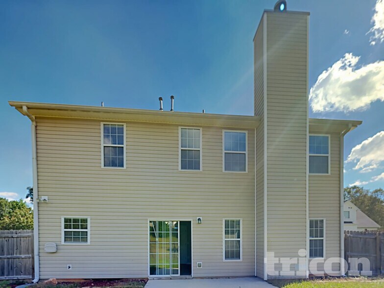 Building Photo - 232 Hillcrest Dr