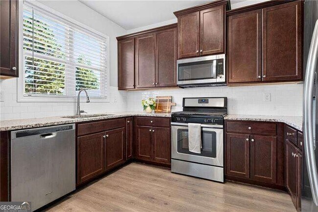 Building Photo - 4688 Beacon Ridge Ln