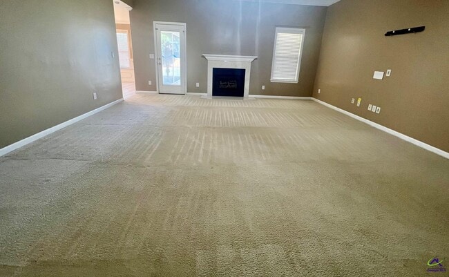 Building Photo - 404 Beechwood Dr
