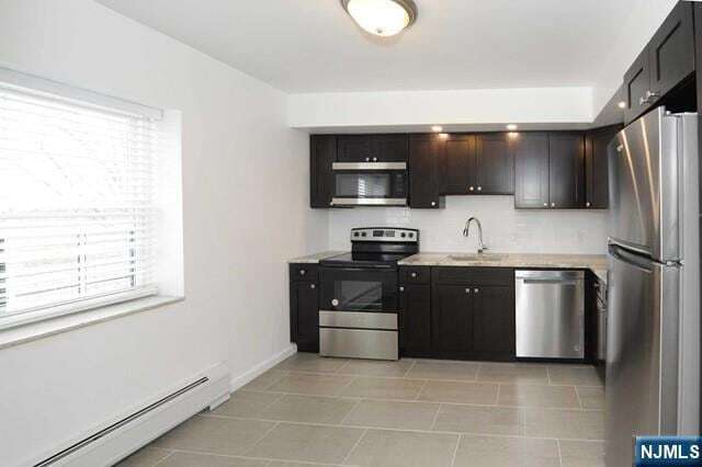 Building Photo - 20-30 Ridge Road Unit A5