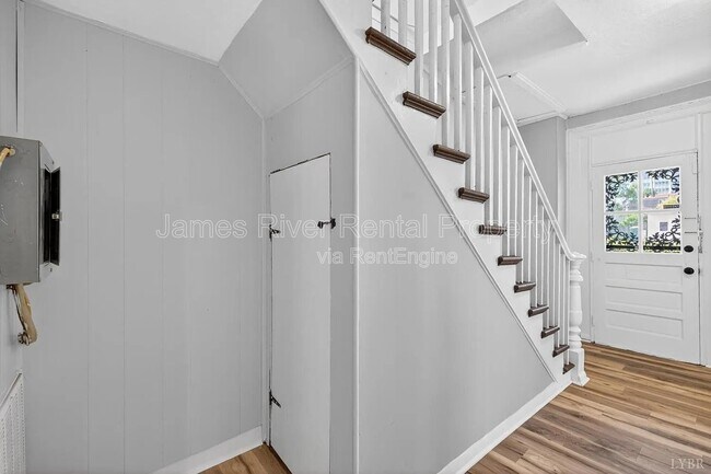 Building Photo - 512 Polk St