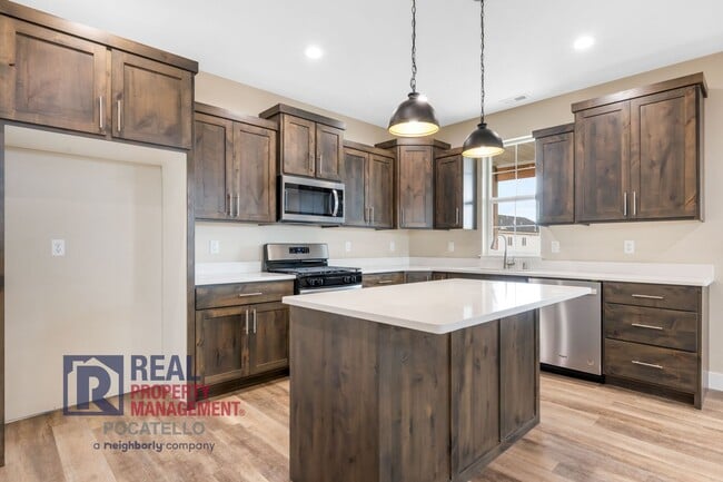 Building Photo - Brand New Construction 4 Bed 3.5 House - 2...