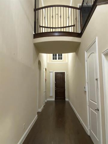 Building Photo - 6120 Eldridge Ln