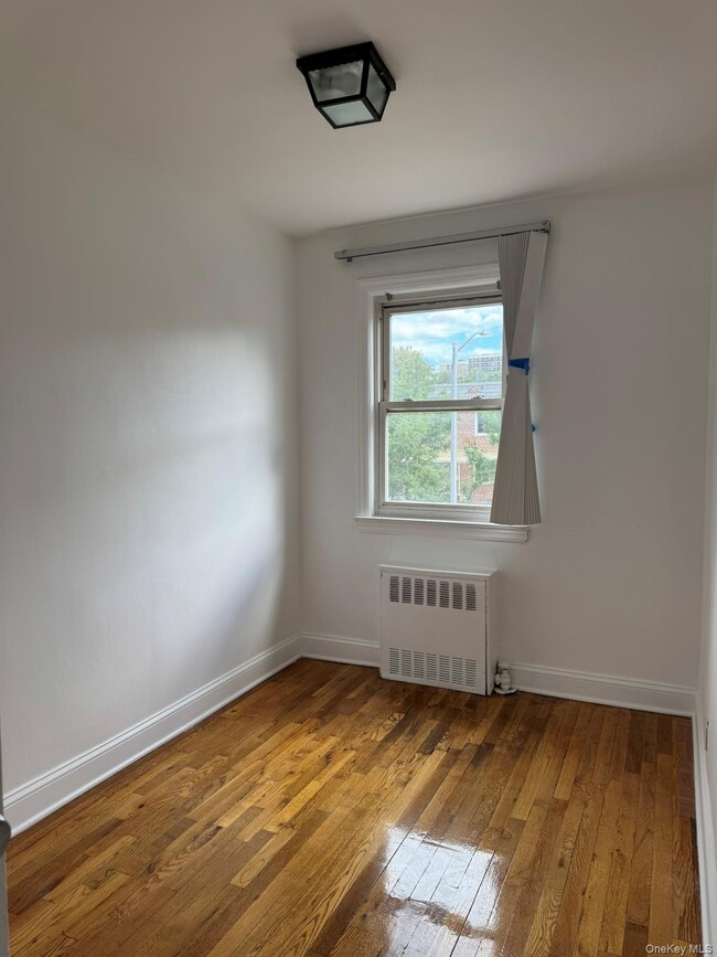 Building Photo - 150-13 78th Ave