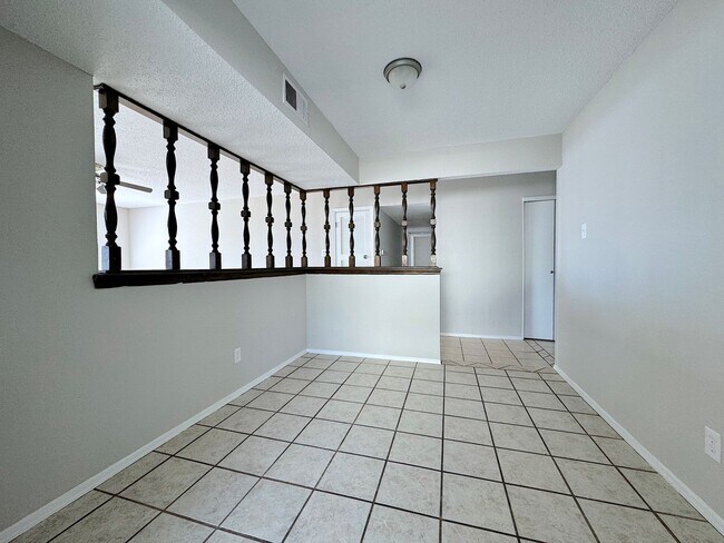 Building Photo - 10200 Galahad Way