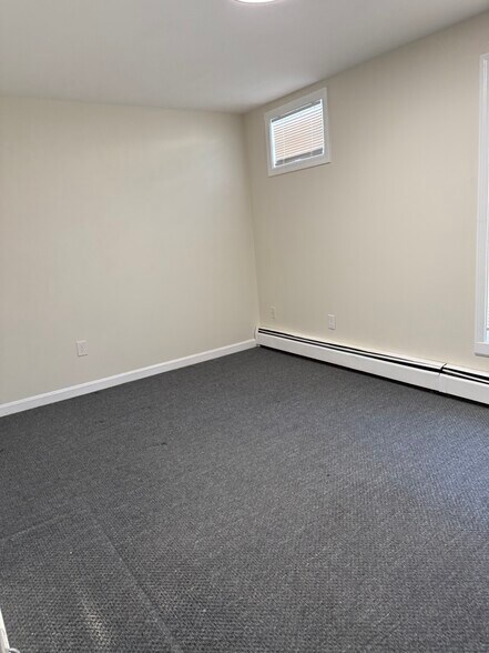 Building Photo - 404 Merrimack St