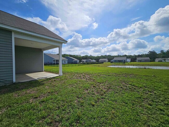 Building Photo - 423 Castillo Dr