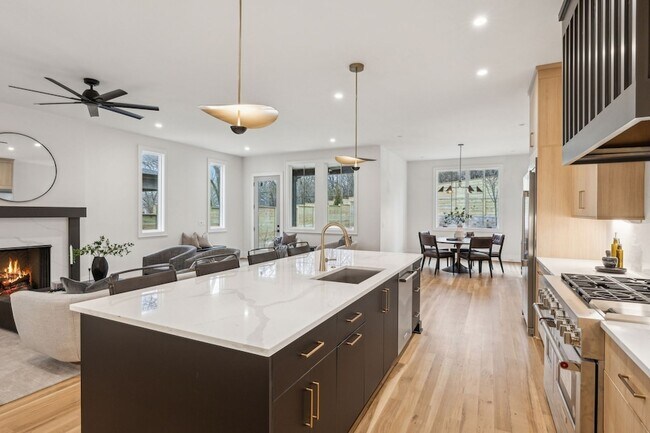 Building Photo - 87 Brookwood Terrace