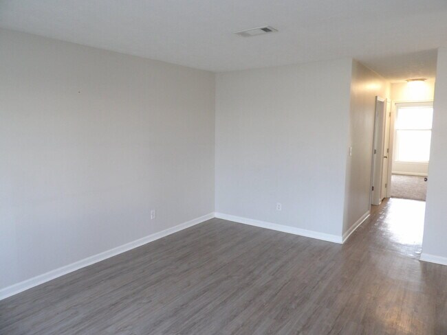 Building Photo - 114 Potomac Ct