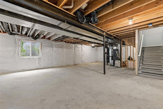 Building Photo - 16276 Kirkshire Ave