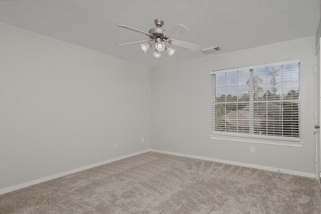 Building Photo - 131 S Spinning Wheel Cir