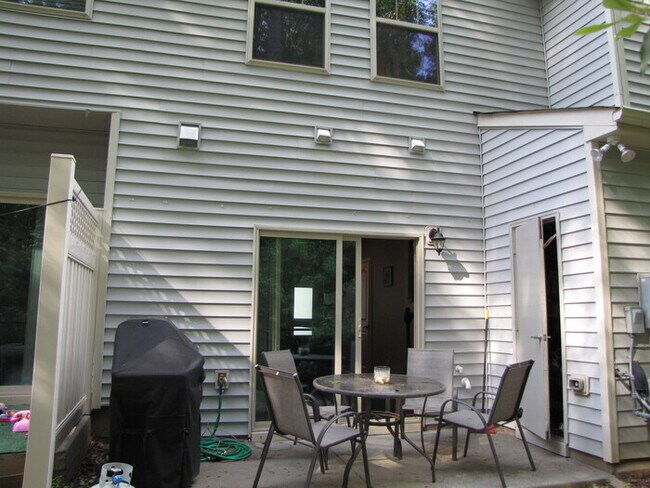 Building Photo - 42 Intuition Cir
