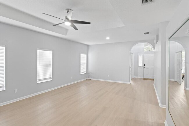 Building Photo - 13646 Hawk Lake Dr