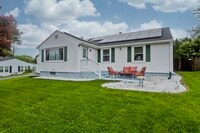 Building Photo - 83 Chalmers St