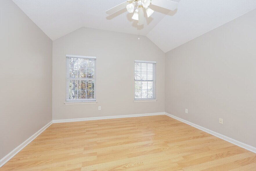 Building Photo - 1052 Blue Mountain Ln