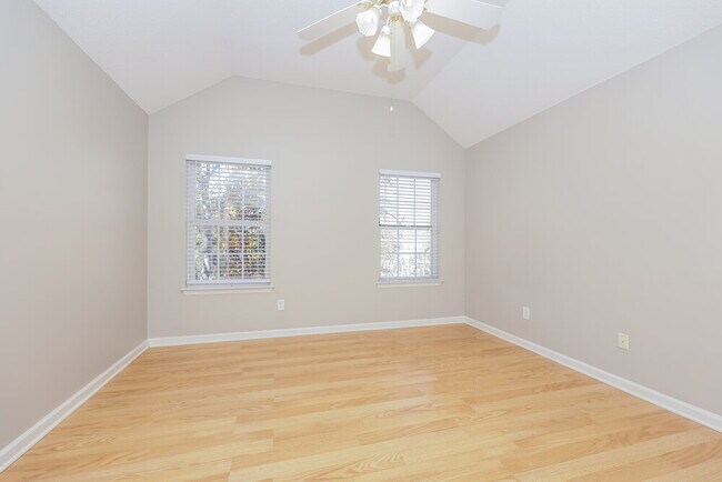 Building Photo - 1052 Blue Mountain Ln