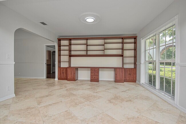 Building Photo - 6749 S Grande Dr