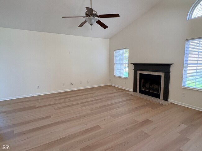 Building Photo - 12259 Slate Dr