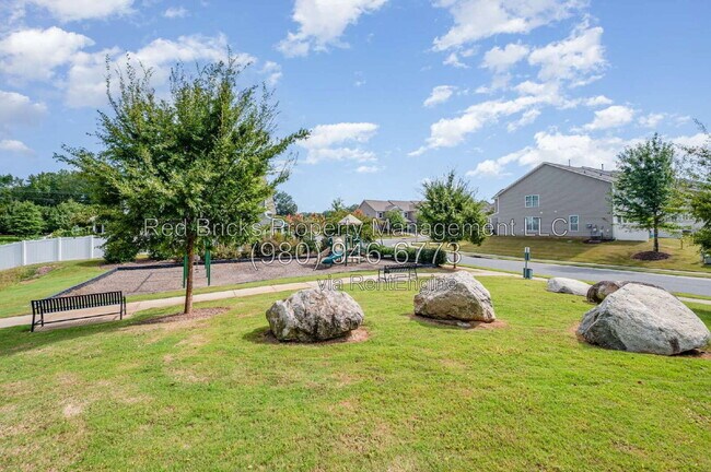 Building Photo - 2403 Palmdale Walk Dr