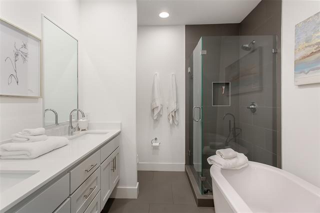 Building Photo - 5602 Lindell Ave