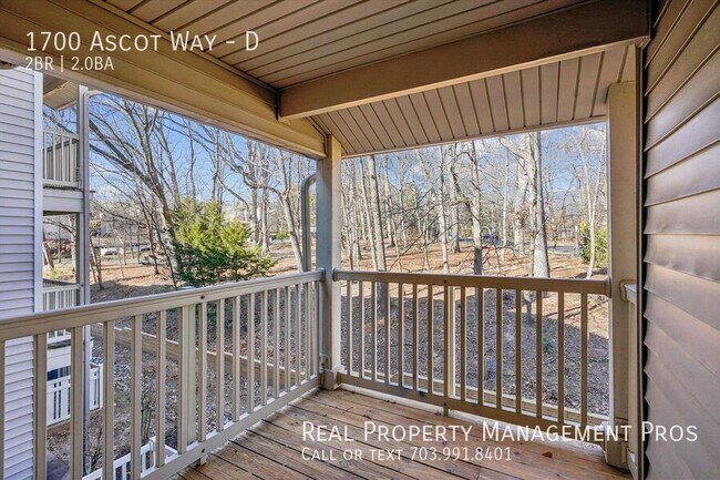 Building Photo - 1700 Ascot Way