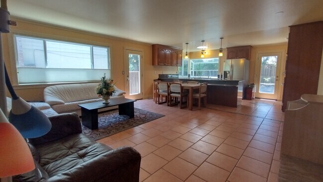 Building Photo - 10279 Palo Vista Rd