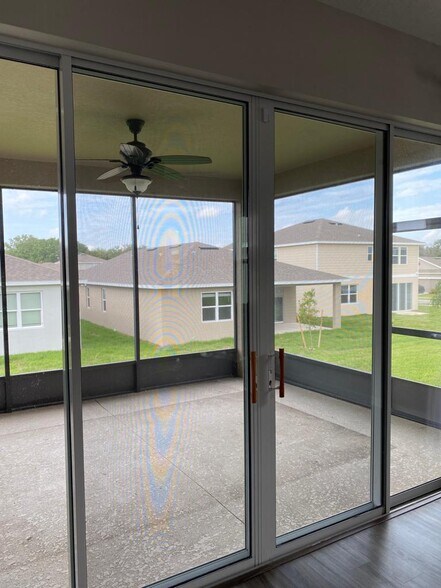 Building Photo - 125 Lake Smart Cir