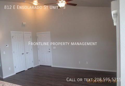 Building Photo - 812 E Ensolarado St