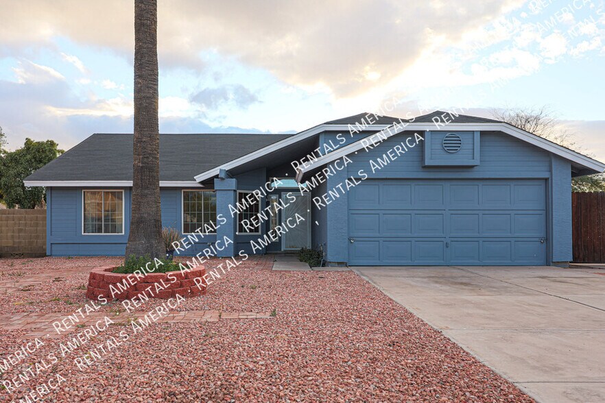 Building Photo - 324 S Rita Ln