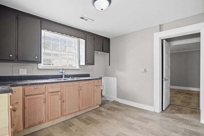 Building Photo - 1971 Detriot Avenue - For Rent $2000.00 3 bedrooms, 2 baths Off street parking