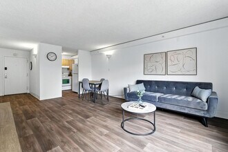 Building Photo - 1711 Bellevue Ave