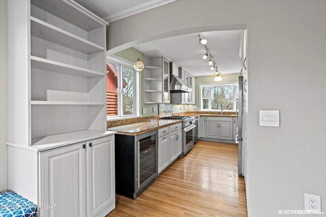 Building Photo - 1334 K St