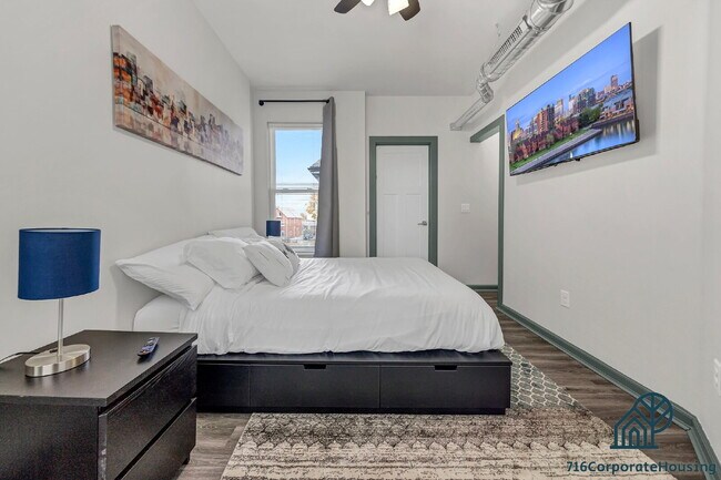 Building Photo - Furnished 2-Bedroom, 2-Bath Apartment near the Medical Campus