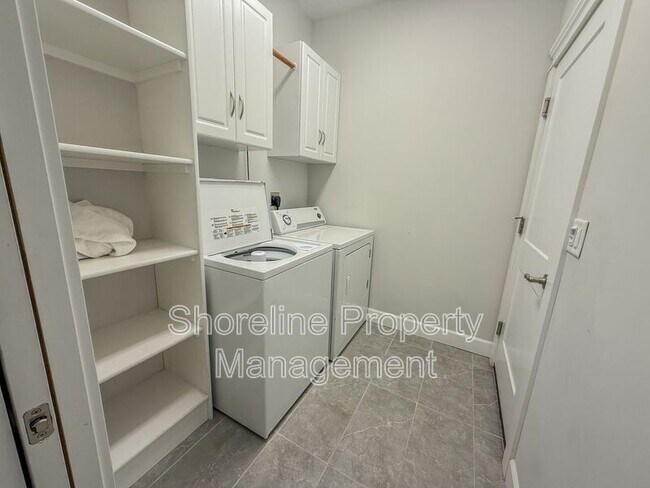 Building Photo - 18165 N Midland Blvd