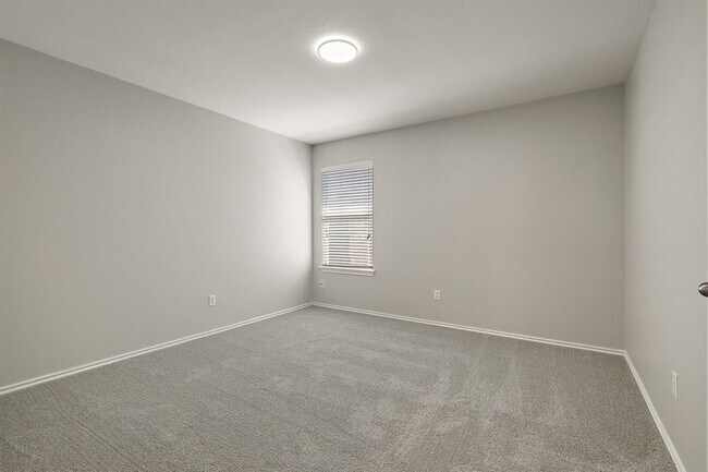 Building Photo - 129 Granite Path