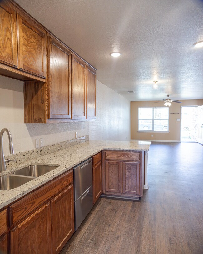 Building Photo - 3008 Finley St