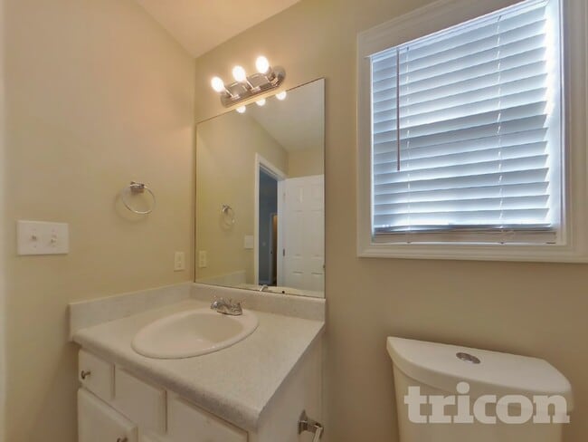 Building Photo - 334 Jacob Trail